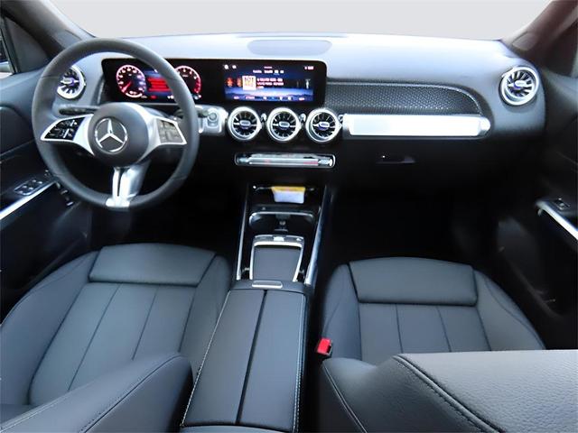 Photo of 2025 Night Black Mercedes-Benz GLB 250