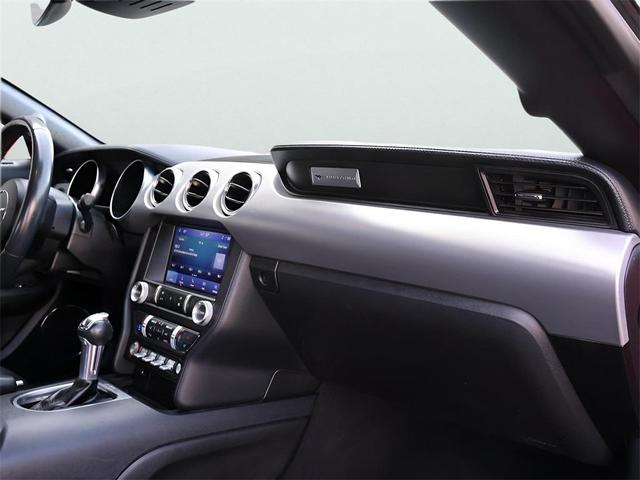 Photo of 2023 Race Red Ford Mustang