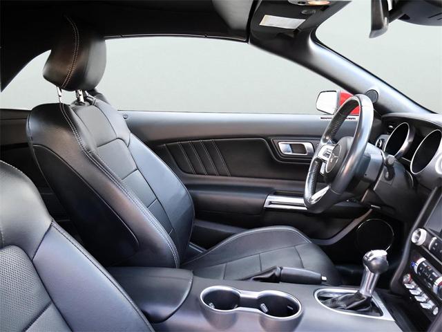 Photo of 2023 Race Red Ford Mustang