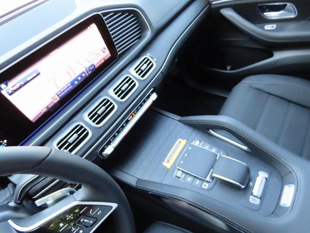 Photo of 2025 Obsidian Black Metallic Mercedes-Benz GLE 580