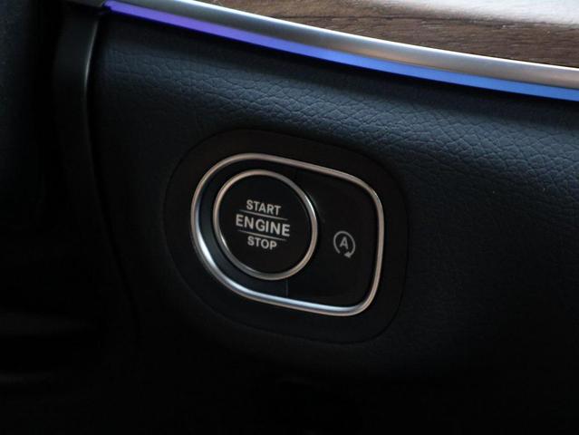 Photo of 2025 Obsidian Black Metallic Mercedes-Benz GLE 450