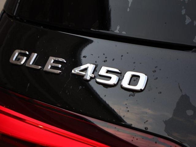 Photo of 2025 Obsidian Black Metallic Mercedes-Benz GLE 450