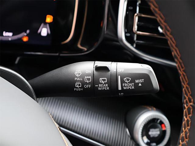 Photo of 2024 Diamond Black Crystal Pearlcoat Jeep Grand Wagoneer