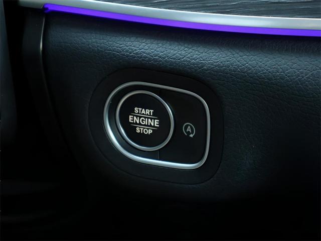 Photo of 2022 Black Mercedes-Benz GLS 450
