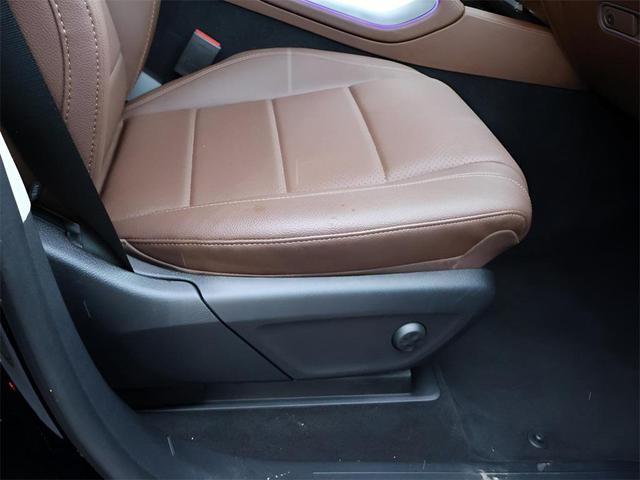 Photo of 2024 Black Mercedes-Benz GLE 350