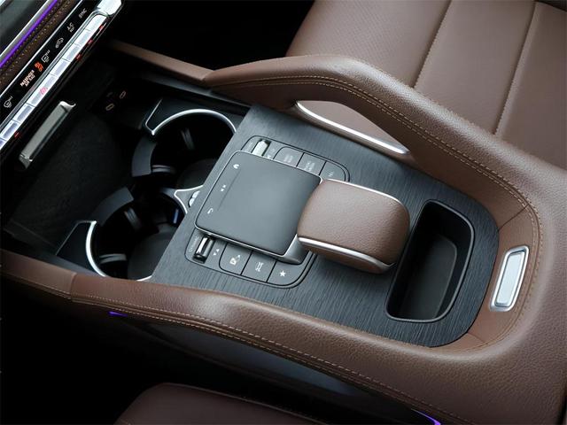 Photo of 2024 Black Mercedes-Benz GLE 350