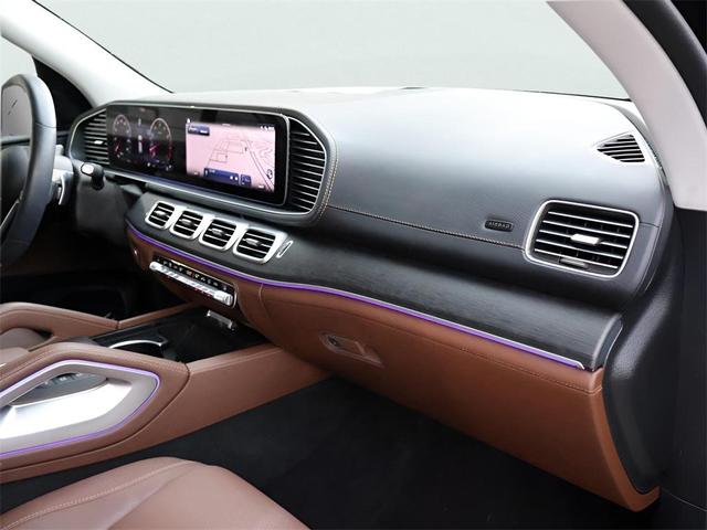 Photo of 2024 Black Mercedes-Benz GLE 350