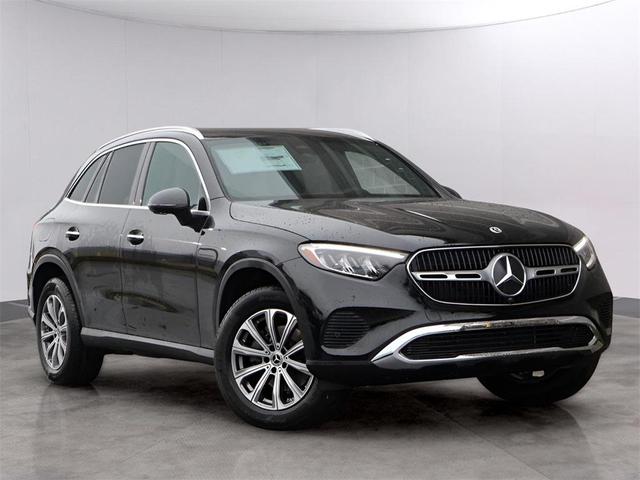 Photo of 2025 Black Mercedes-Benz GLC 300