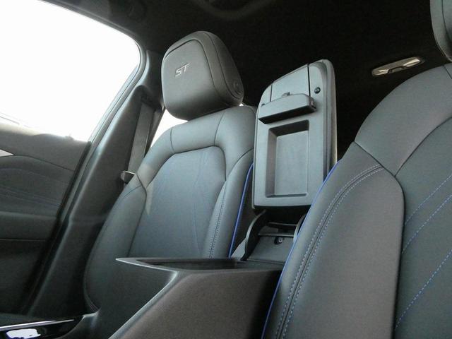 Photo of 2025 Ebony Twilight Metallic Buick Envista
