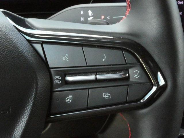 Photo of 2024 Iridescent Pearl Tricoat Chevrolet Traverse