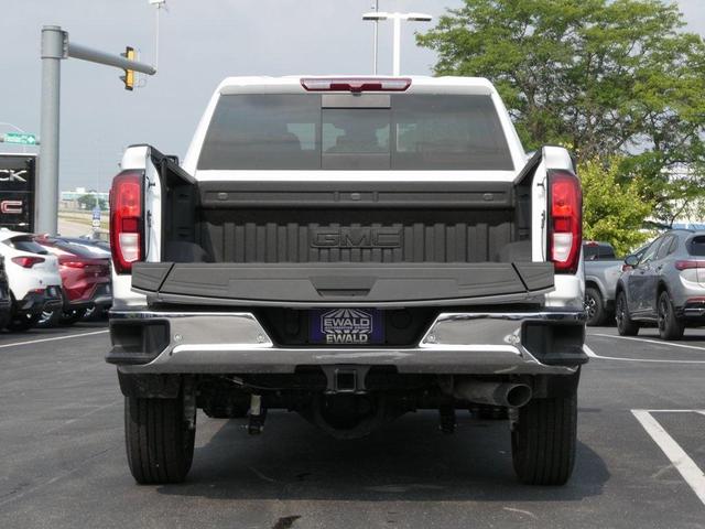 Photo of 2025 Summit White GMC Sierra 2500