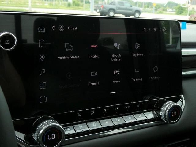 Photo of 2025 Metallic GMC Canyon