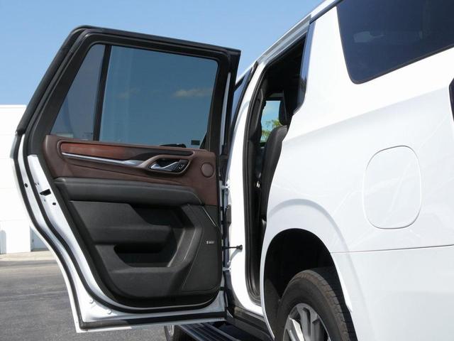 Photo of 2021 Summit White GMC Yukon