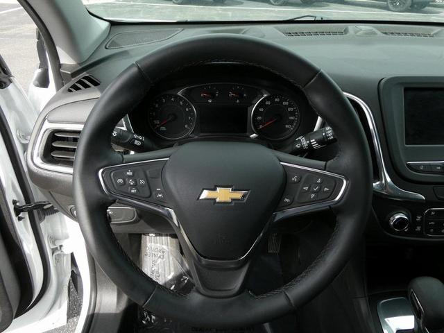 Photo of 2023 Summit White Chevrolet Equinox