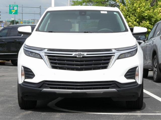 Photo of 2023 Summit White Chevrolet Equinox