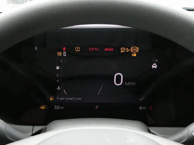 Photo of 2025 Summit White Buick Envista