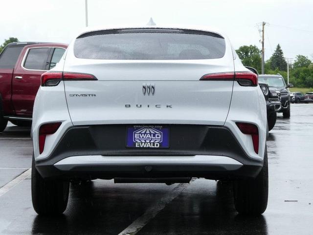 Photo of 2025 Summit White Buick Envista