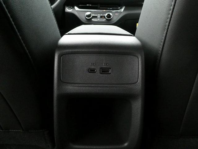 Photo of 2025 Summit White Buick Envista