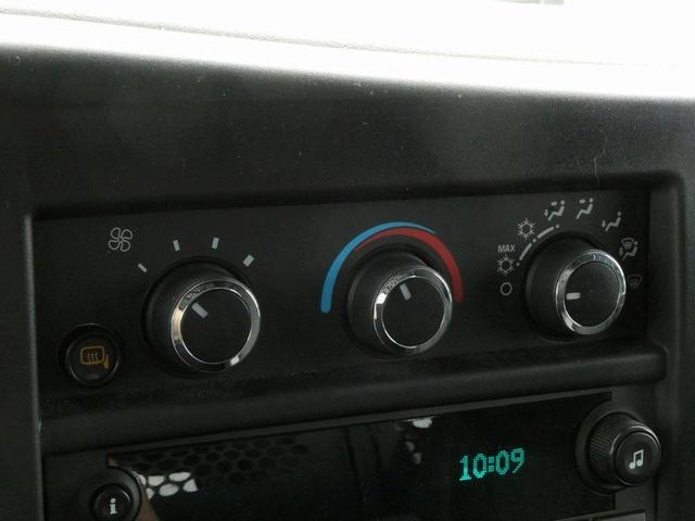 Photo of 2024 Summit White Chevrolet Express 2500