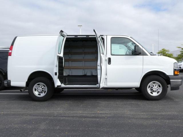Photo of 2024 Summit White Chevrolet Express 2500
