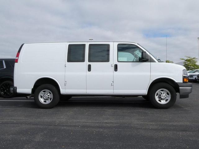 Photo of 2024 Summit White Chevrolet Express 2500