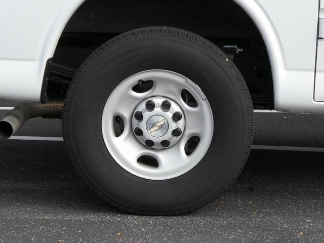 Photo of 2024 Summit White Chevrolet Express 2500
