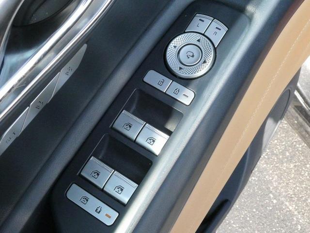 Photo of 2023 Himalayan Gray Genesis GV80