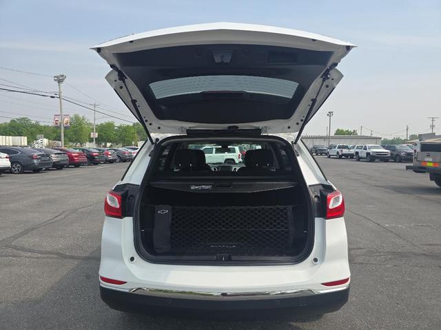 Photo of 2019 Summit White Chevrolet Equinox