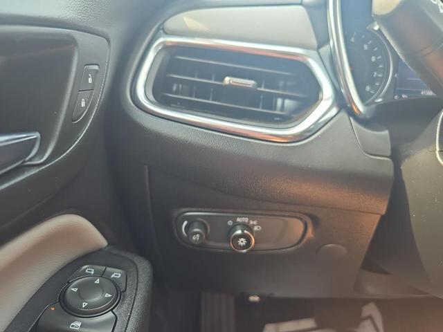 Photo of 2019 Summit White Chevrolet Equinox