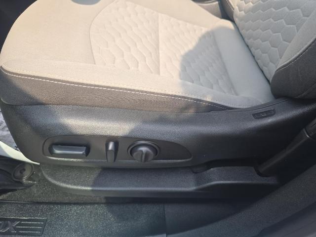 Photo of 2019 Summit White Chevrolet Equinox