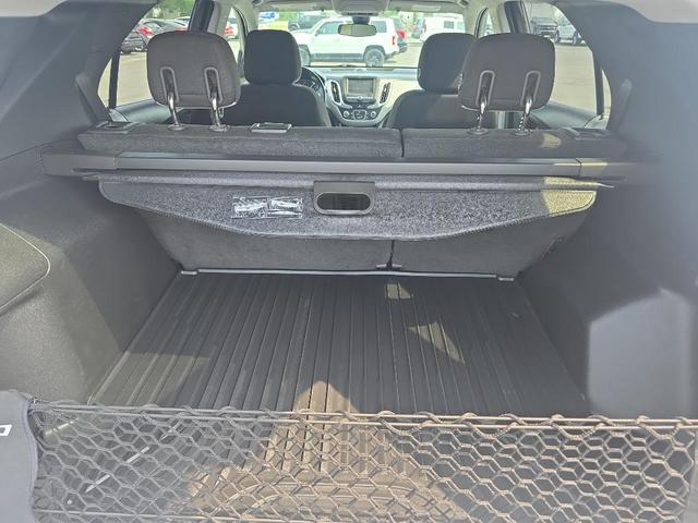 Photo of 2019 Summit White Chevrolet Equinox