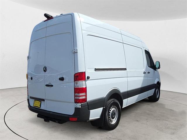 Photo of 2017 Arctic White Mercedes-Benz Sprinter 2500