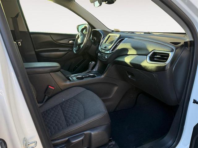 Photo of 2020 Summit White Chevrolet Equinox