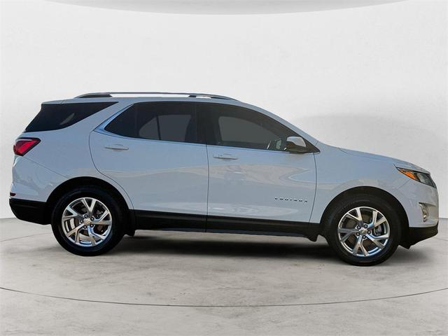Photo of 2020 Summit White Chevrolet Equinox