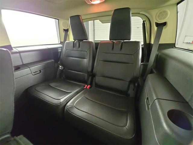 Photo of 2014 Tuxedo Black Metallic Ford Flex