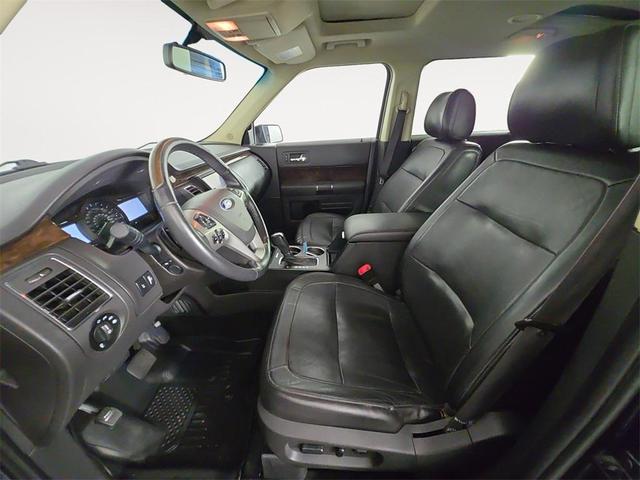 Photo of 2014 Tuxedo Black Metallic Ford Flex