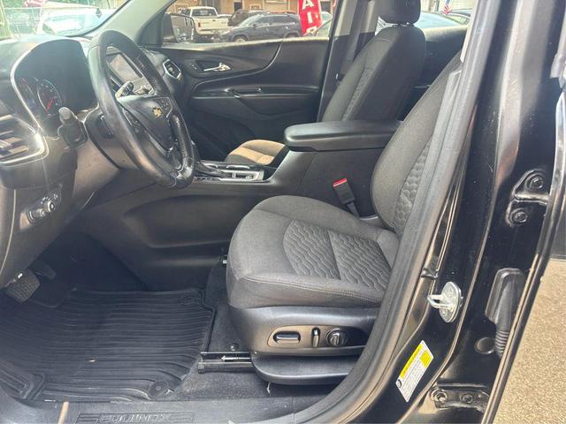 Photo of 2020 Black Chevrolet Equinox