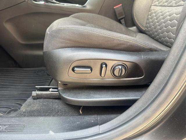Photo of 2020 Black Chevrolet Equinox