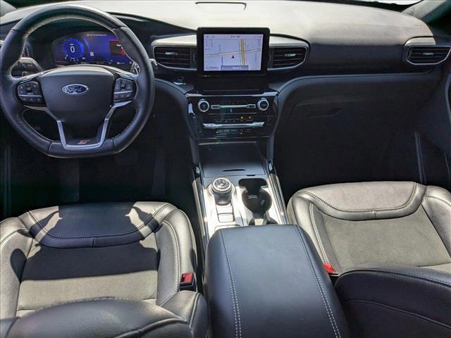 Photo of 2022 Agate Black Metallic Ford Explorer