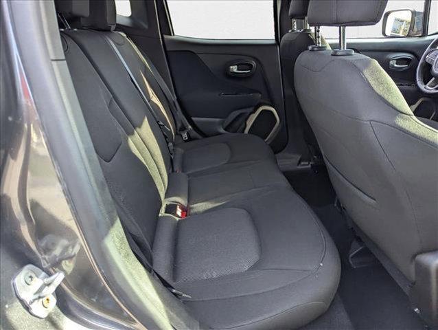 Photo of 2016 Granite Crystal Metallic Clearcoat Jeep Renegade