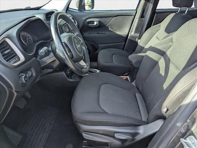 Photo of 2016 Granite Crystal Metallic Clearcoat Jeep Renegade