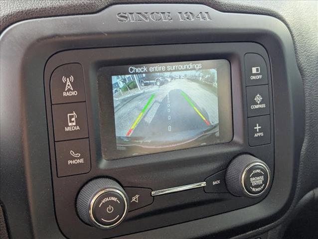 Photo of 2016 Granite Crystal Metallic Clearcoat Jeep Renegade