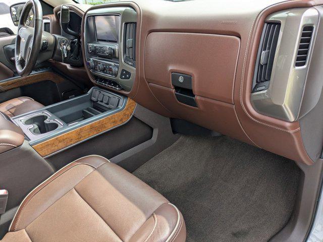 Photo of 2018 Iridescent Pearl Tricoat Chevrolet Silverado 1500