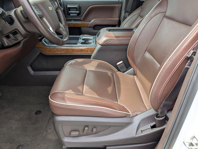 Photo of 2018 Iridescent Pearl Tricoat Chevrolet Silverado 1500