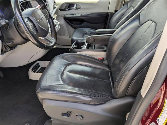Photo of 2020 Velvet Red Pearlcoat Chrysler Pacifica