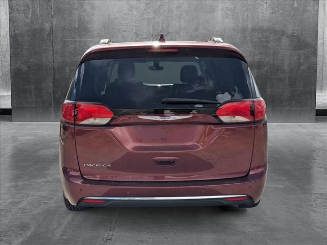 Photo of 2020 Velvet Red Pearlcoat Chrysler Pacifica