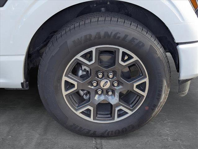 Photo of 2025 Oxford White Ford F-150