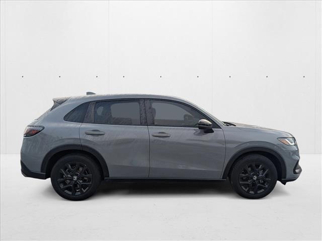 Photo of 2024 Urban Gray Pearl Honda HR-V
