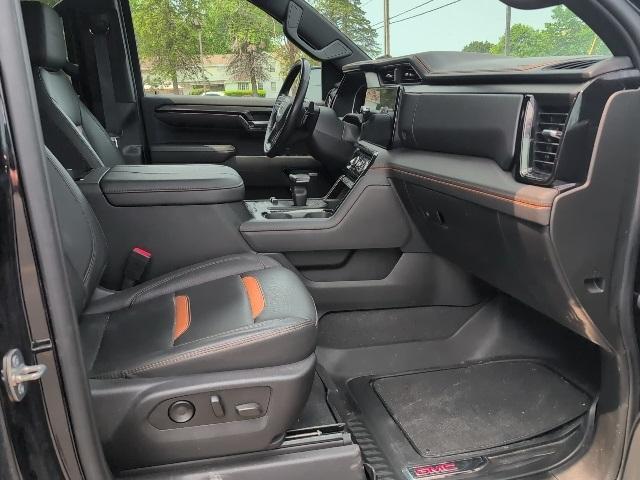 Photo of 2023 Onyx Black GMC Sierra 1500