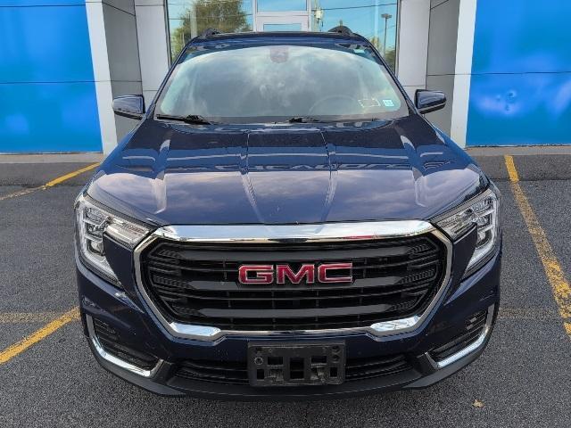 Photo of 2022 Marine Metallic GMC Terrain